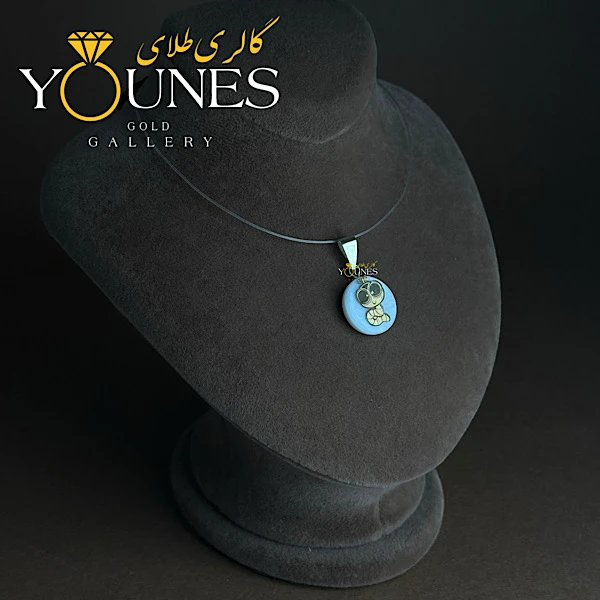آویز طلا حکاکی سنگ صدف کرم کوچک